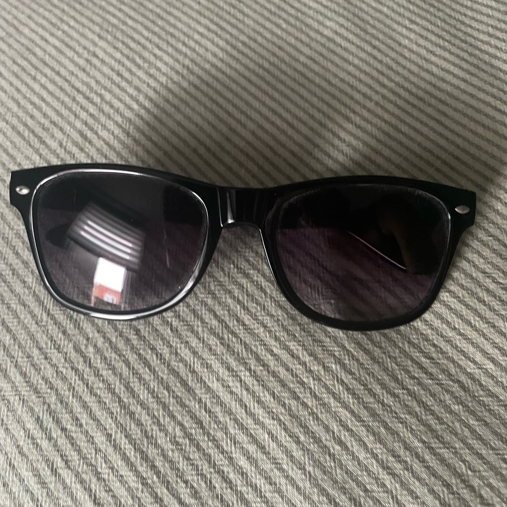 3/20$ sunglasses